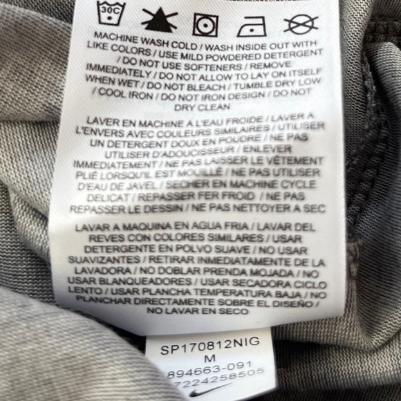 Nike Women’s Gray Dri-Fit Athletic Cut Short Sleeve Tee Size Medium - Picture 5 of 5